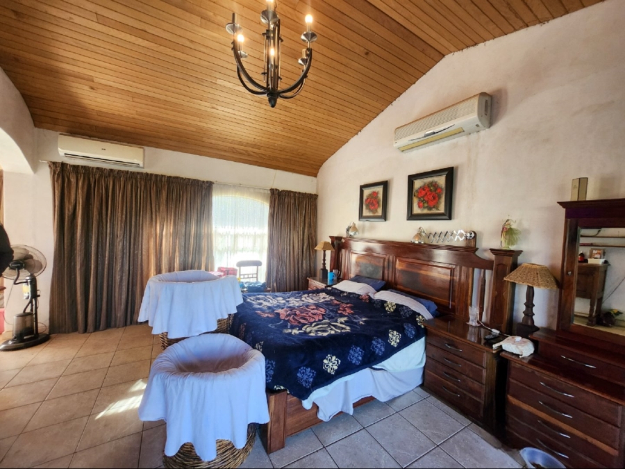 4 Bedroom Property for Sale in Wilkoppies North West